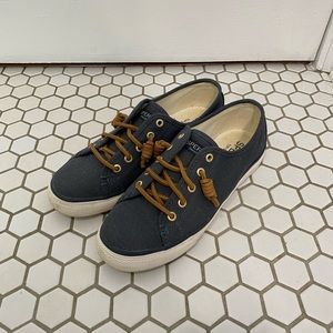 Sperry Women’s Top Sider Crest Vibe Sneakers - 6.5